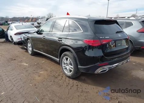 2025 Mercedes-Benz Glc 300 4Matic Suv z USA, uszkodzony, nr VIN W1NKM4HB7SU077401